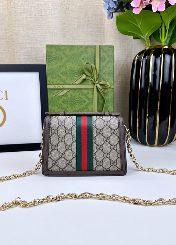 激安グッチバッグコピー内部構造